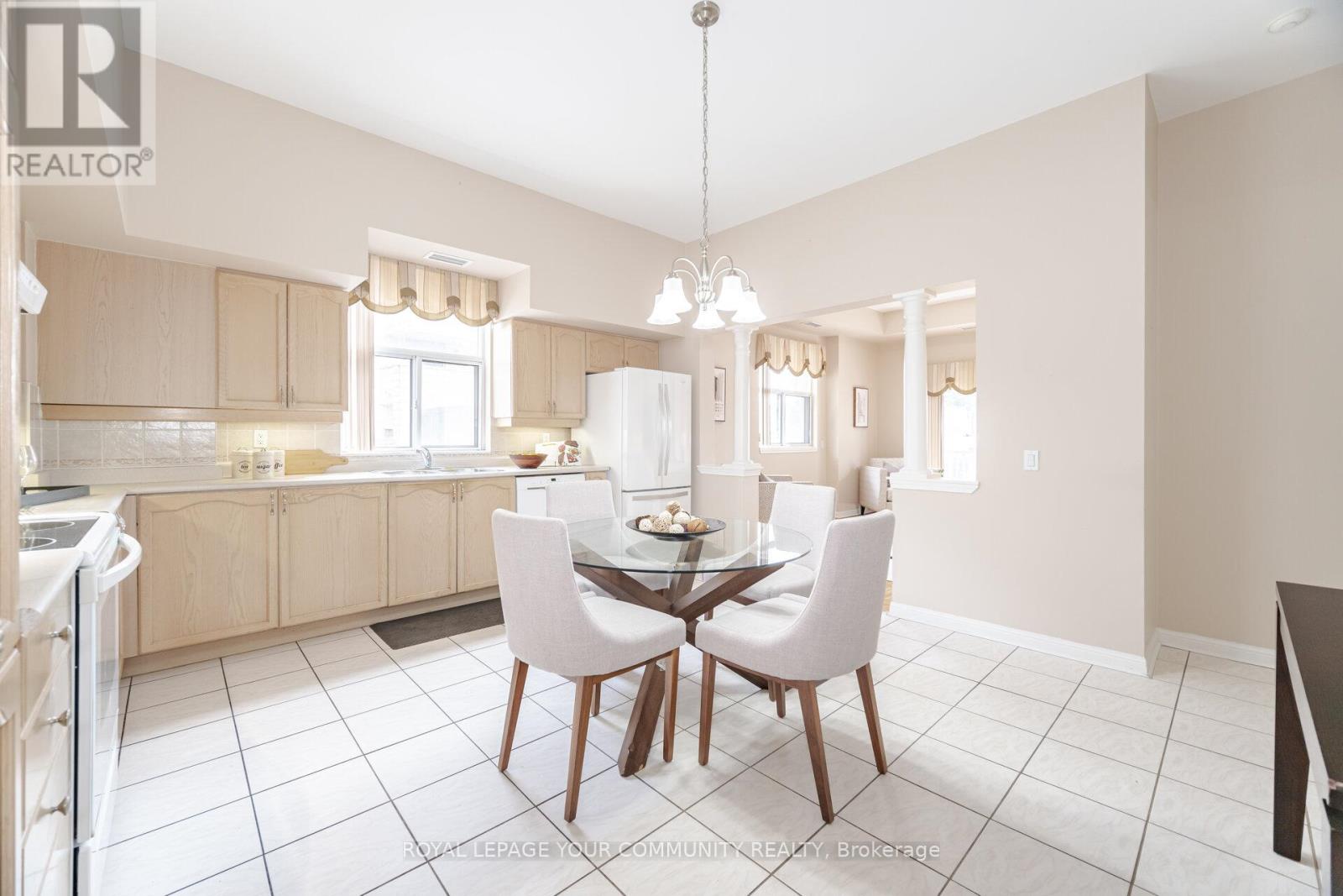112 - 2502 Rutherford Road, Vaughan (Concord), Ontario  L4K 5N6 - Photo 11 - N12115948