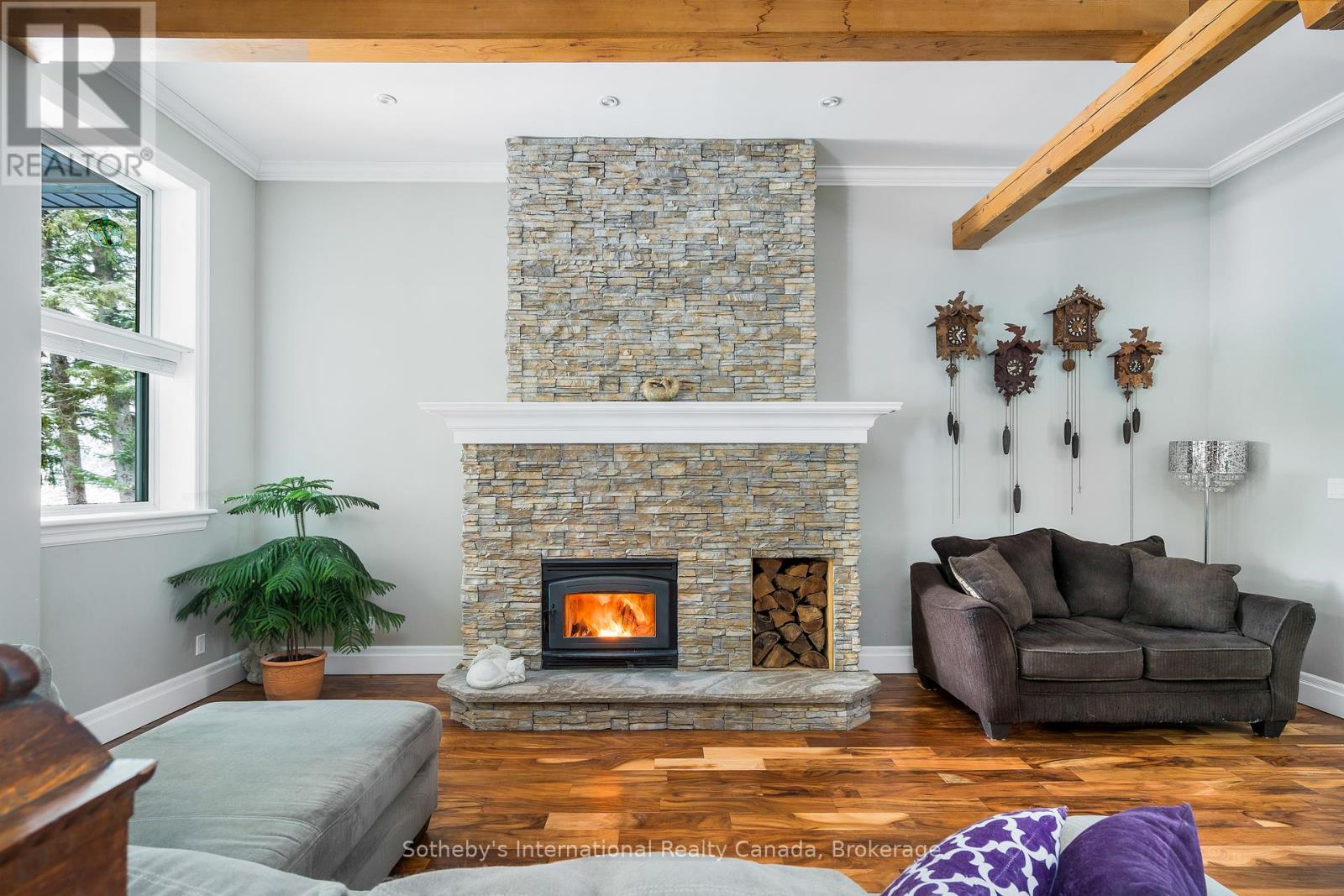 298551 Range Road, Georgian Bluffs, Ontario  N4K 0G3 - Photo 6 - X12091270