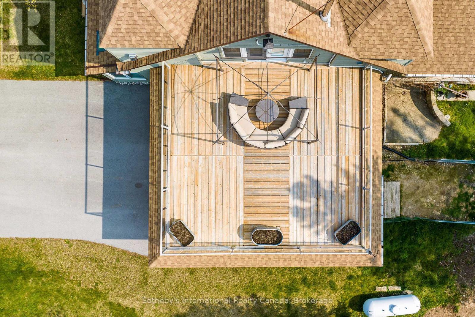 298551 Range Road, Georgian Bluffs, Ontario  N4K 0G3 - Photo 41 - X12091270