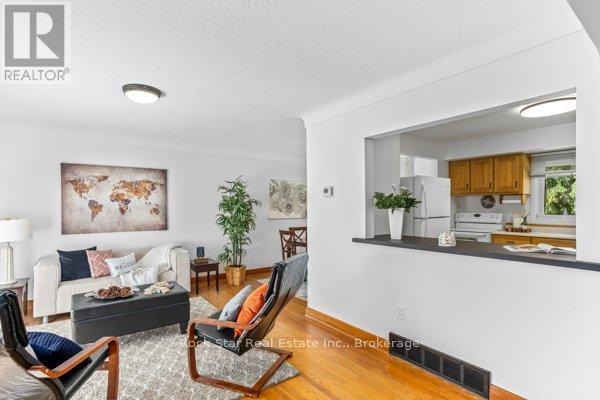Property at 331 MEADOWCREST ROAD image 4