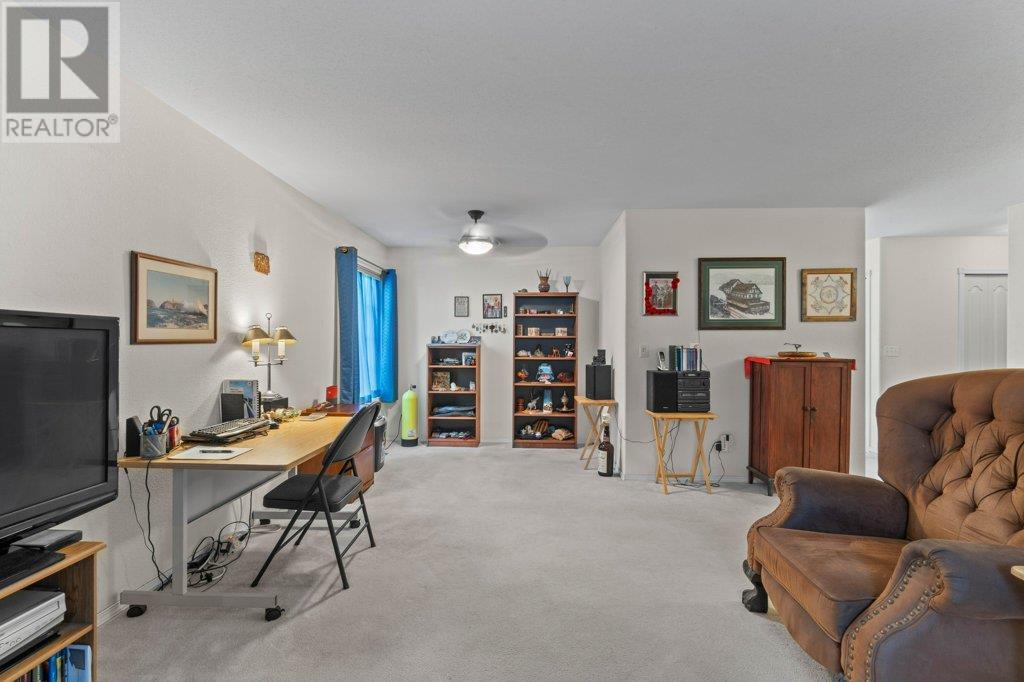 Property at 2592 Alpen Paradies Road Unit# 32 image 5