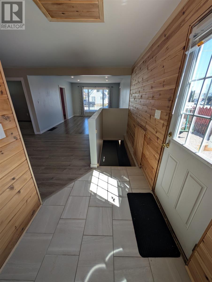 20 Third Ave, Wawa, Ontario  P0S 1K0 - Photo 6 - SM250990