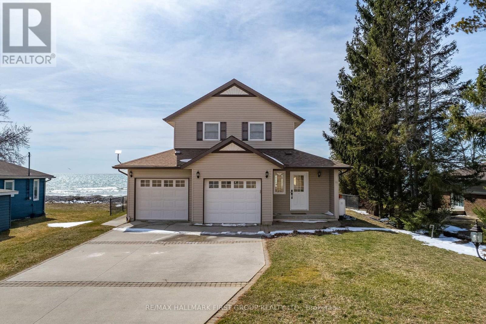 Property at 44 GREENWAY CIRCLE image 1