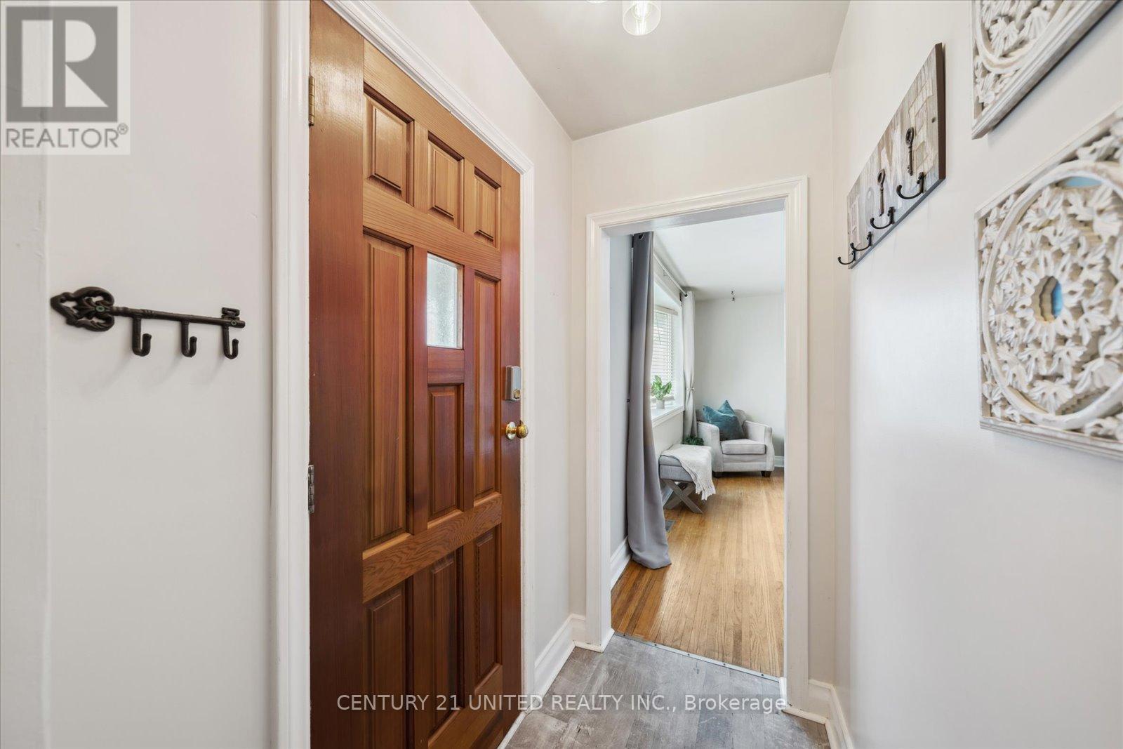 627 Bellaire Street, Peterborough South, Ontario  K9J 3Y5 - Photo 8 - X12128047