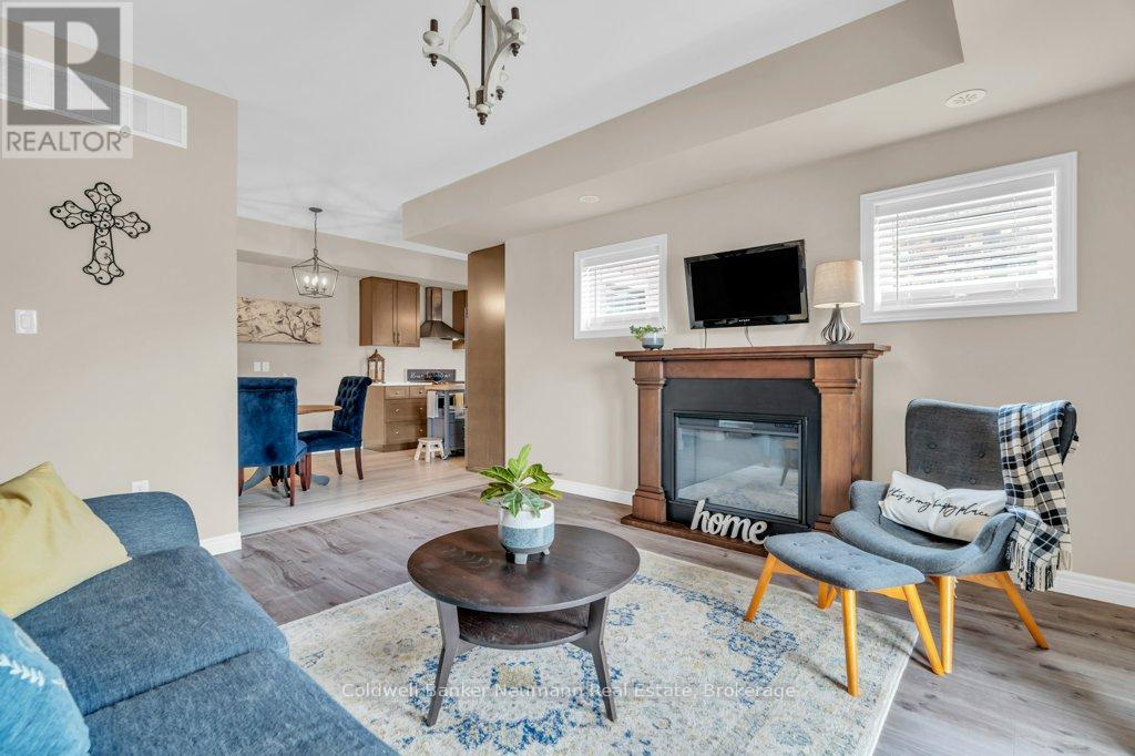 Property at 30 - 39 KAY CRESCENT image 3