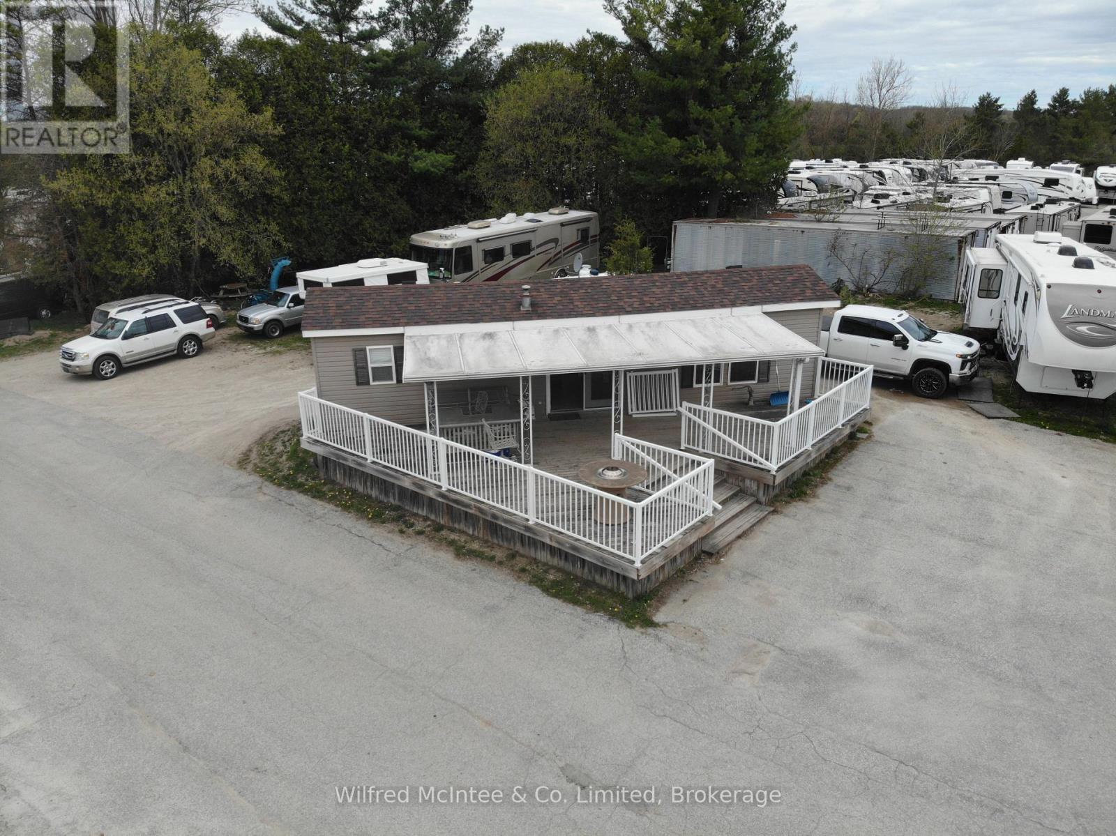 17 Sideroad 25 N Side Road, Brockton, Ontario N0G 2V0 - Photo 4 - X12128006