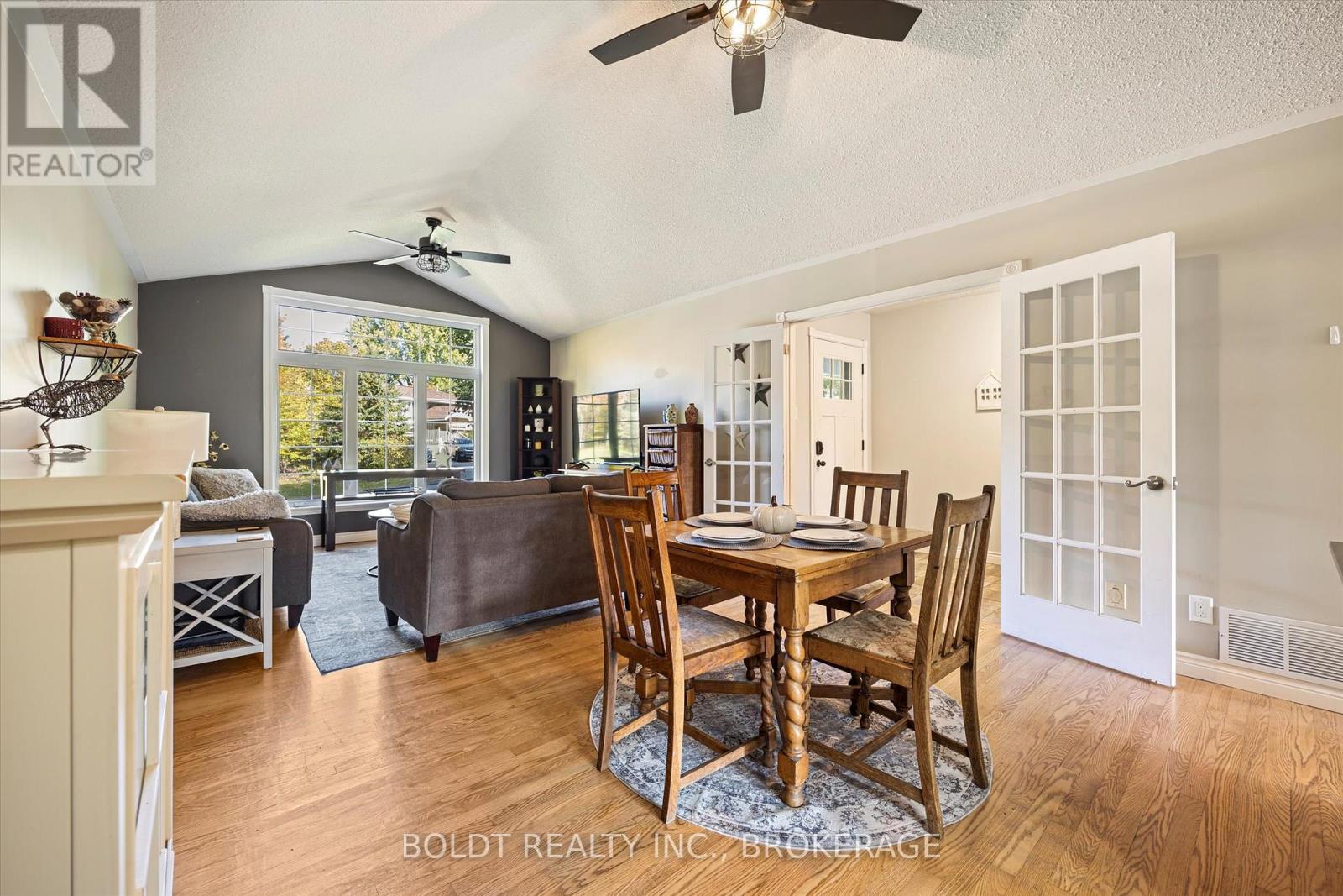 121 Meadow Heights Drive, Bracebridge, Ontario  P1L 1A4 - Photo 10 - X12127925