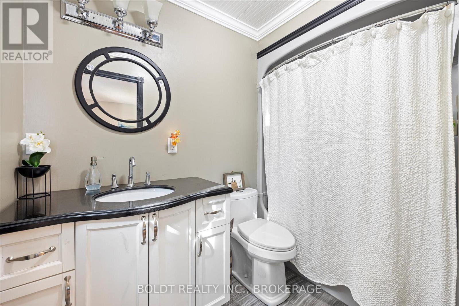 121 Meadow Heights Drive, Bracebridge, Ontario  P1L 1A4 - Photo 21 - X12127925