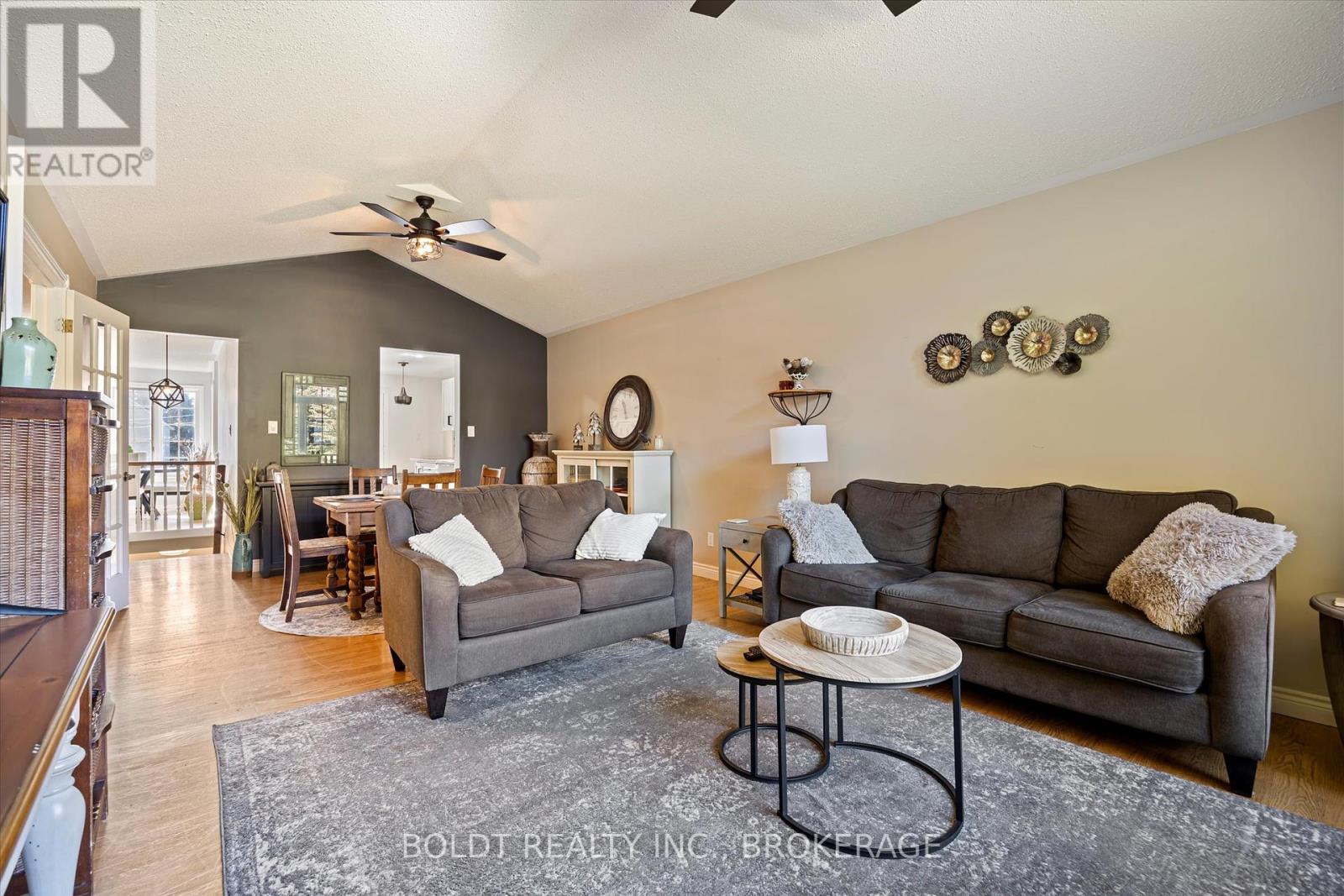 121 Meadow Heights Drive, Bracebridge, Ontario  P1L 1A4 - Photo 8 - X12127925