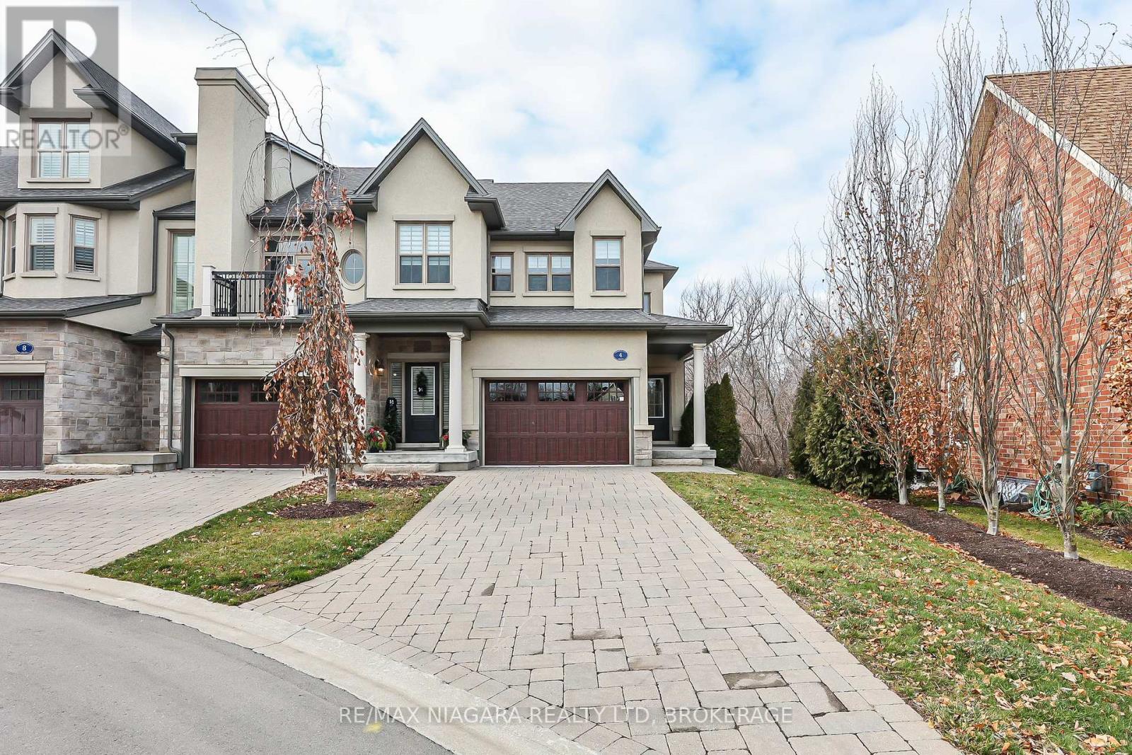 4 ABERDEEN LANE S, Niagara-on-the-Lake, Ontario