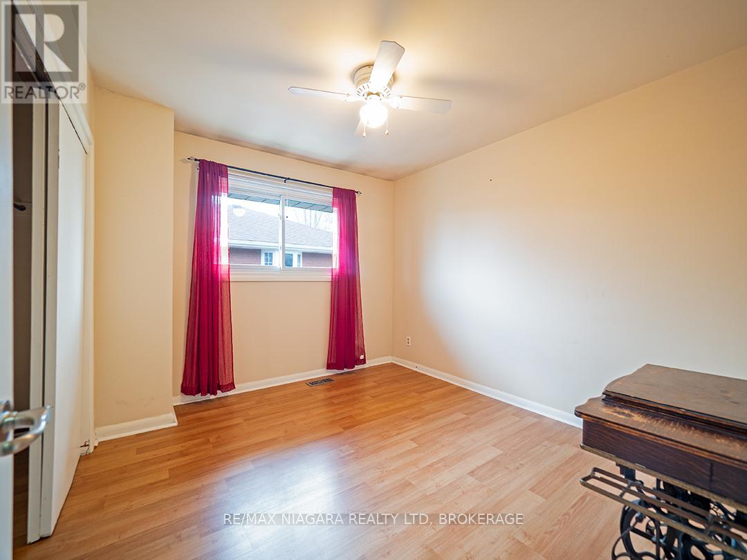 165 Rosemount Avenue, Port Colborne, Ontario  L3K 5R2 - Photo 10 - X12128114