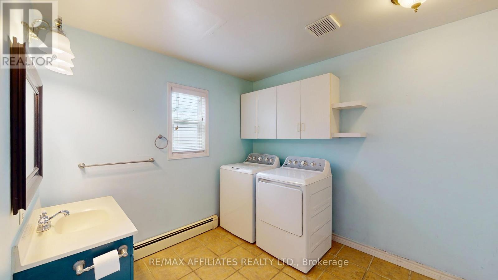 14 William Street, Brockville, Ontario  K6V 4V2 - Photo 21 - X12127939