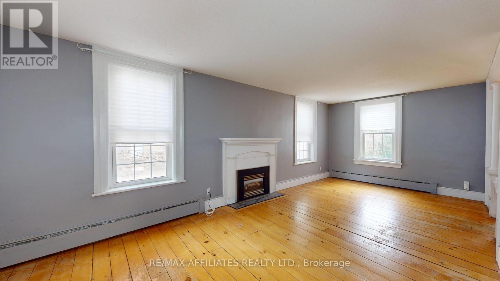 14 William Street, Brockville, Ontario  K6V 4V2 - Photo 8 - X12127939