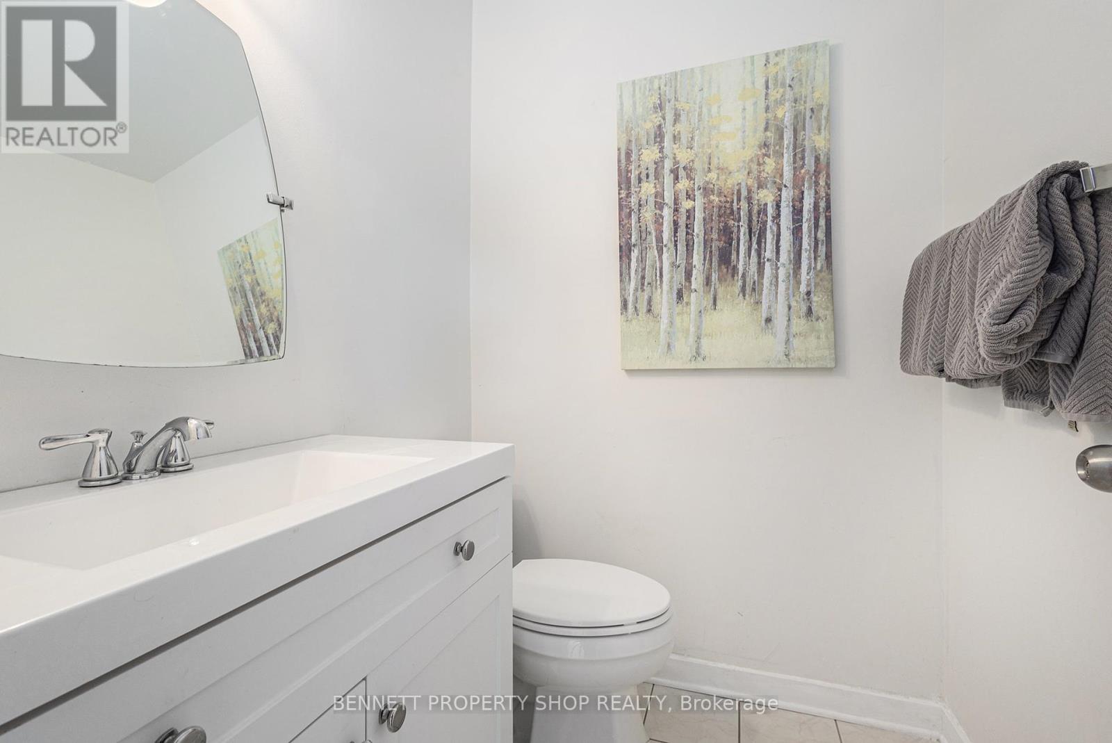 52 Sandhurst Court, Ottawa, Ontario  K1V 9V4 - Photo 14 - X12127964