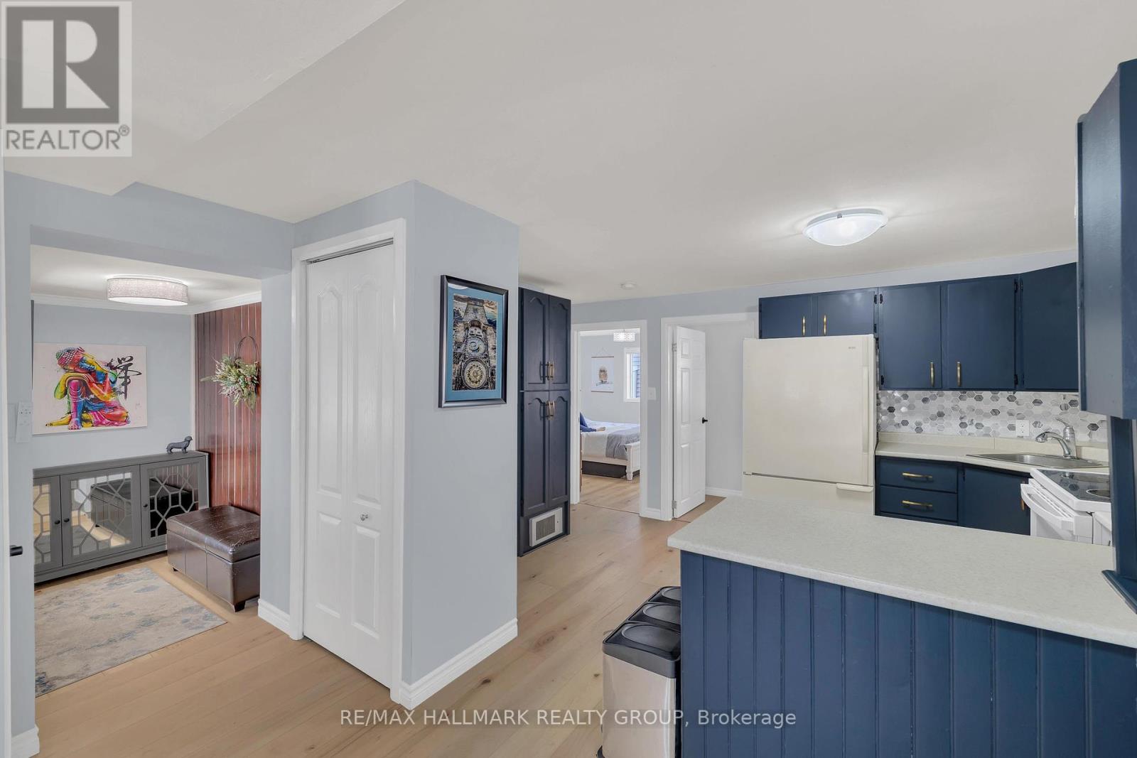 97 Ste Cecile Street, Ottawa, Ontario  K1L 5L4 - Photo 11 - X12128053