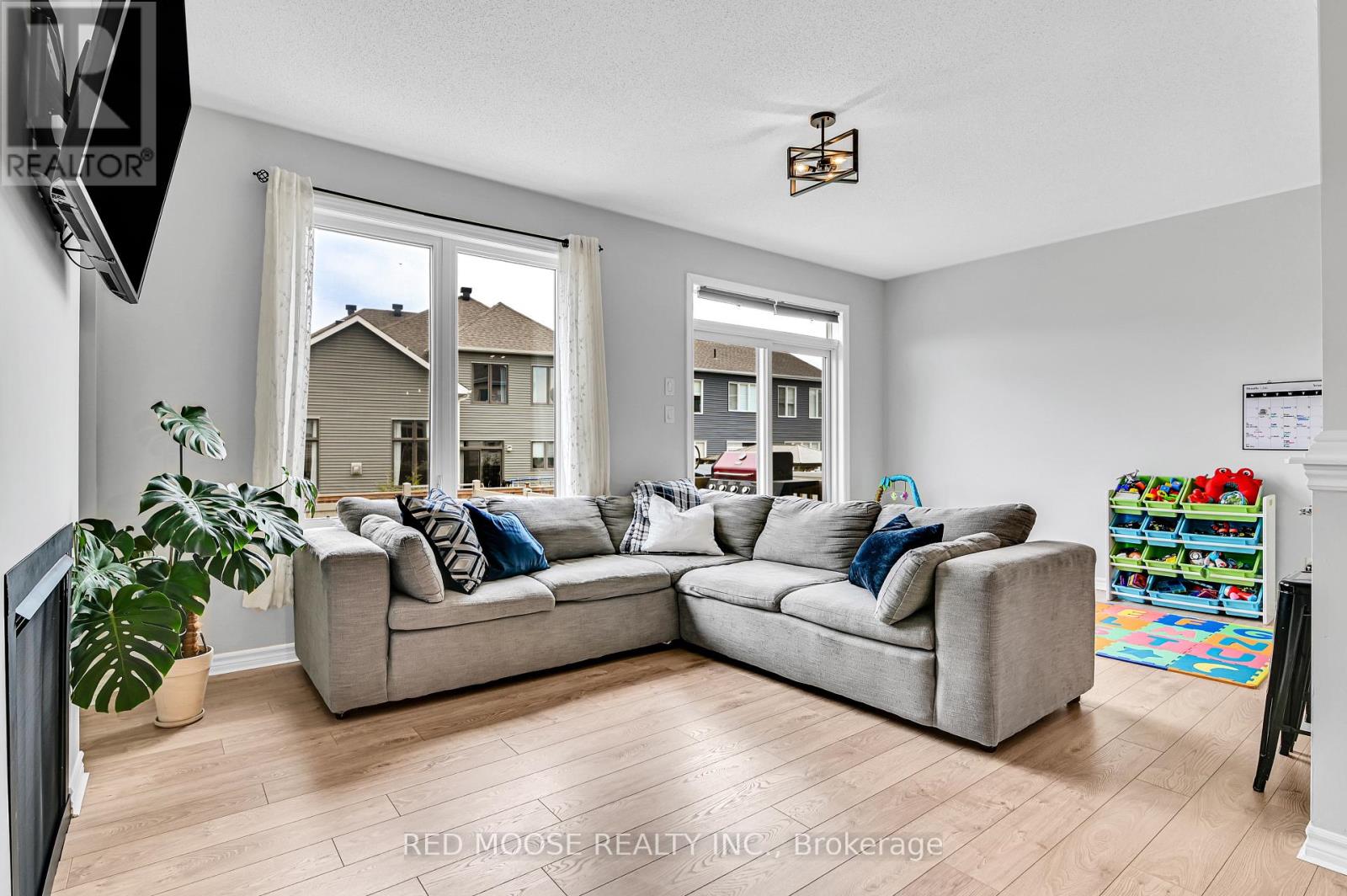 661 Rouncey Road, Ottawa, Ontario  K2V 0P9 - Photo 15 - X12128079