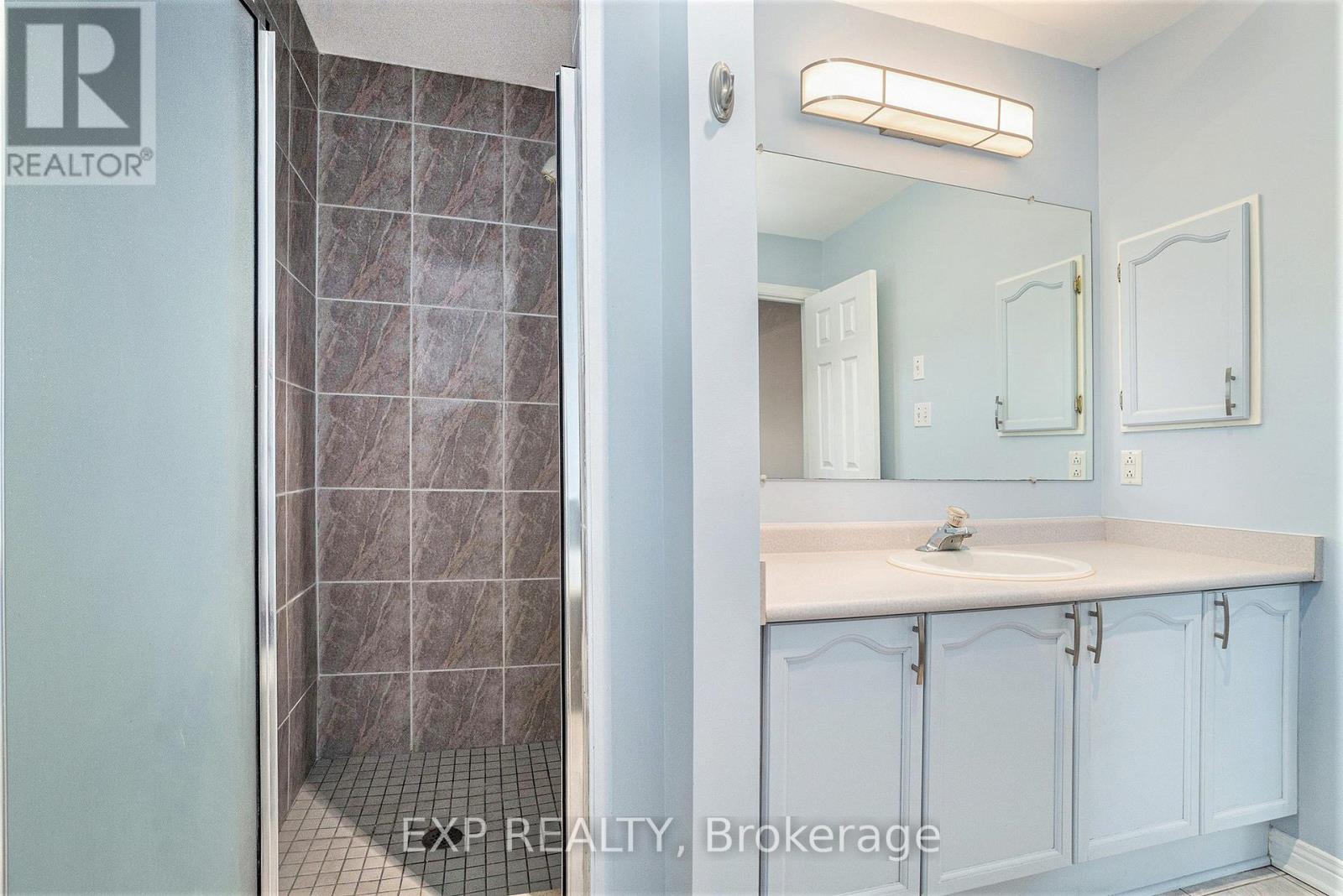 29 Woodford Way, Ottawa, Ontario  K2J 4B9 - Photo 28 - X12128101