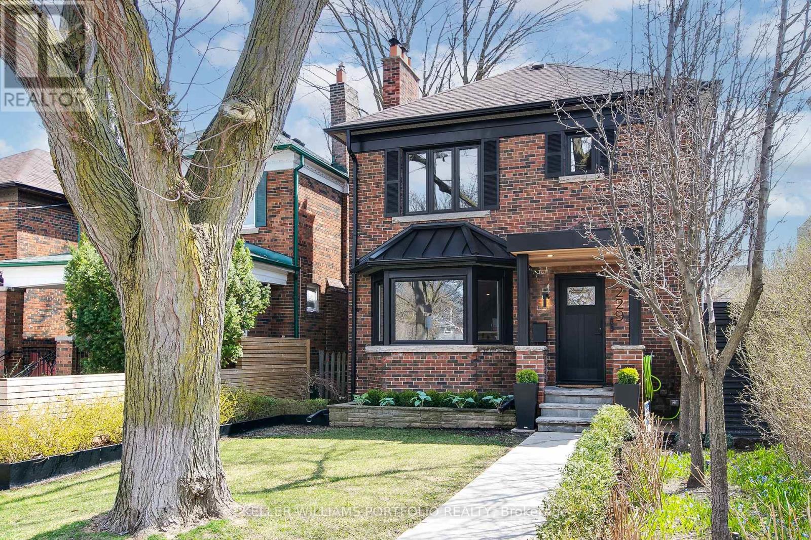229 Manor Road E, Toronto, Ontario  M4S 1R9 - Photo 1 - C12127825