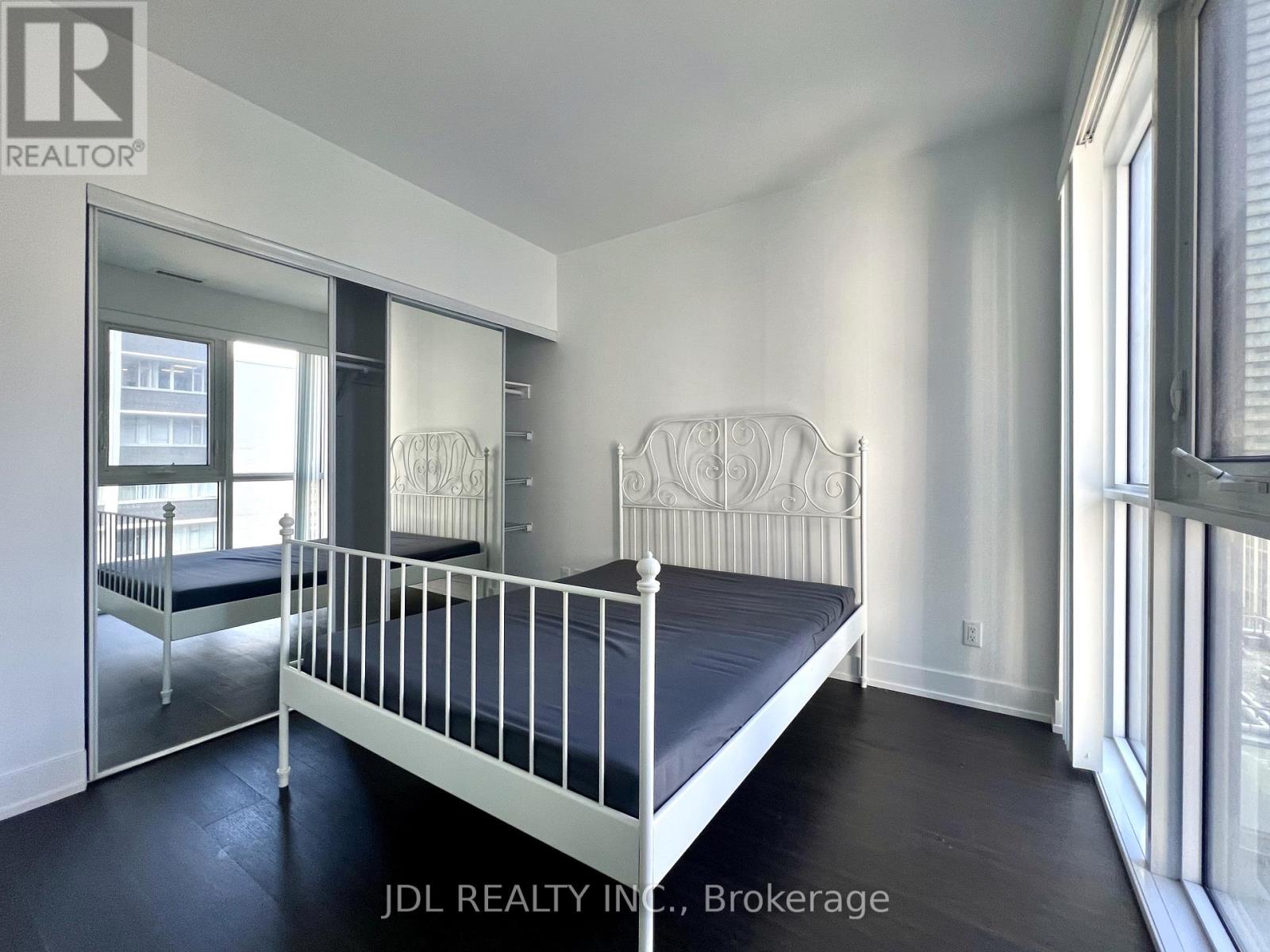 1109 - 7 GRENVILLE STREET, Toronto, Ontario