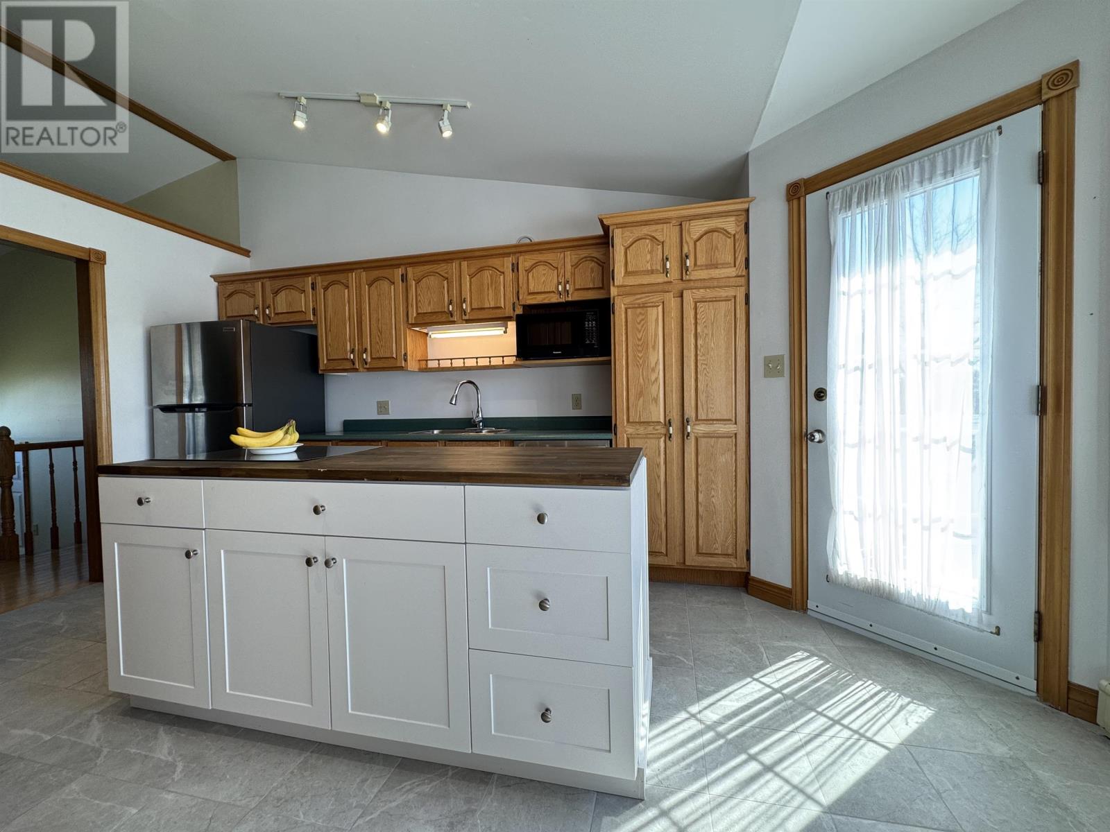 45 Liberty Crescent, Charlottetown, Prince Edward Island  C1E 1Y7 - Photo 3 - 202510010