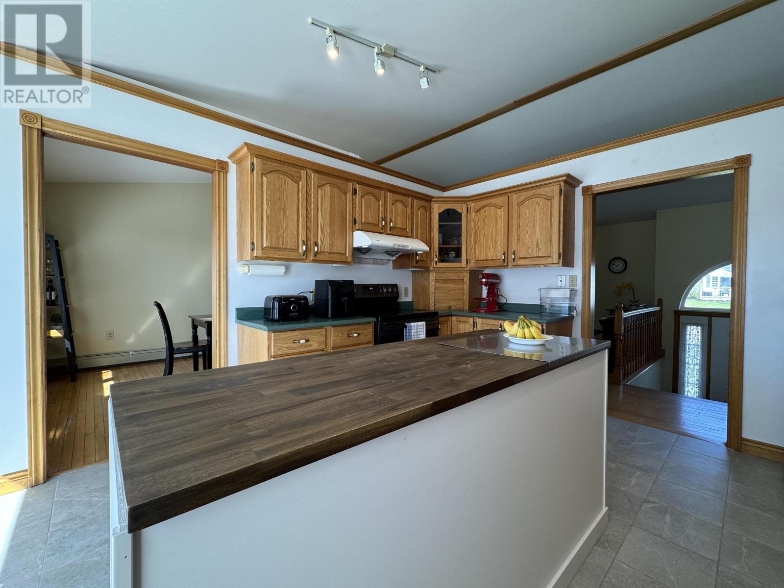 Property at 45 LIBERTY Crescent image 5