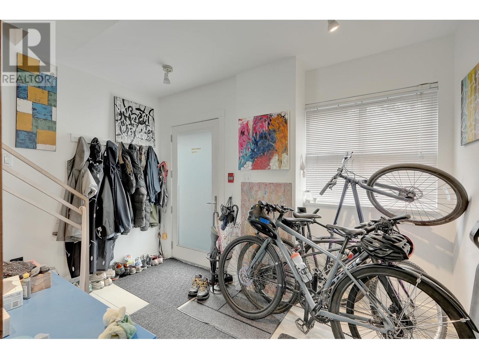 Listing Picture 22 of 39 : 1489 HORNBY STREET, Vancouver / 溫哥華 - 魯藝地產 Yvonne Lu Group - MLS Medallion Club Member