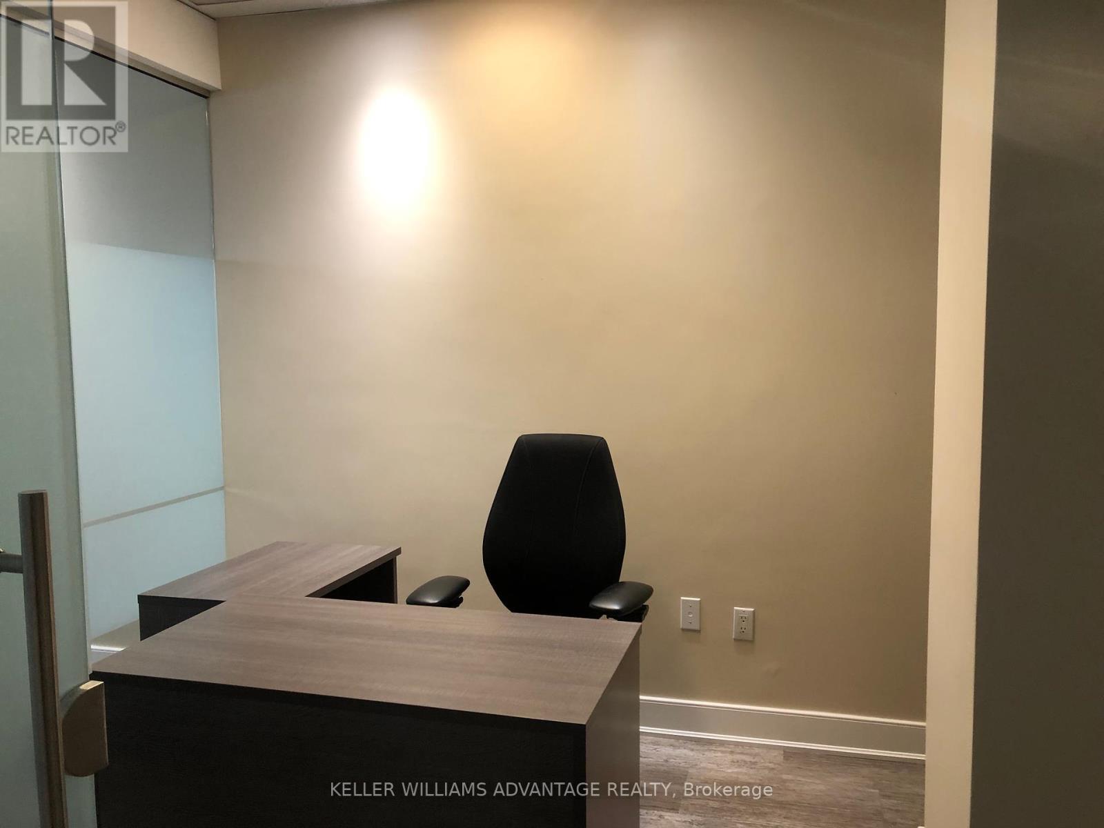 306 - 7368 Yonge Street, Markham, Ontario  L4J 8H9 - Photo 6 - N12127863
