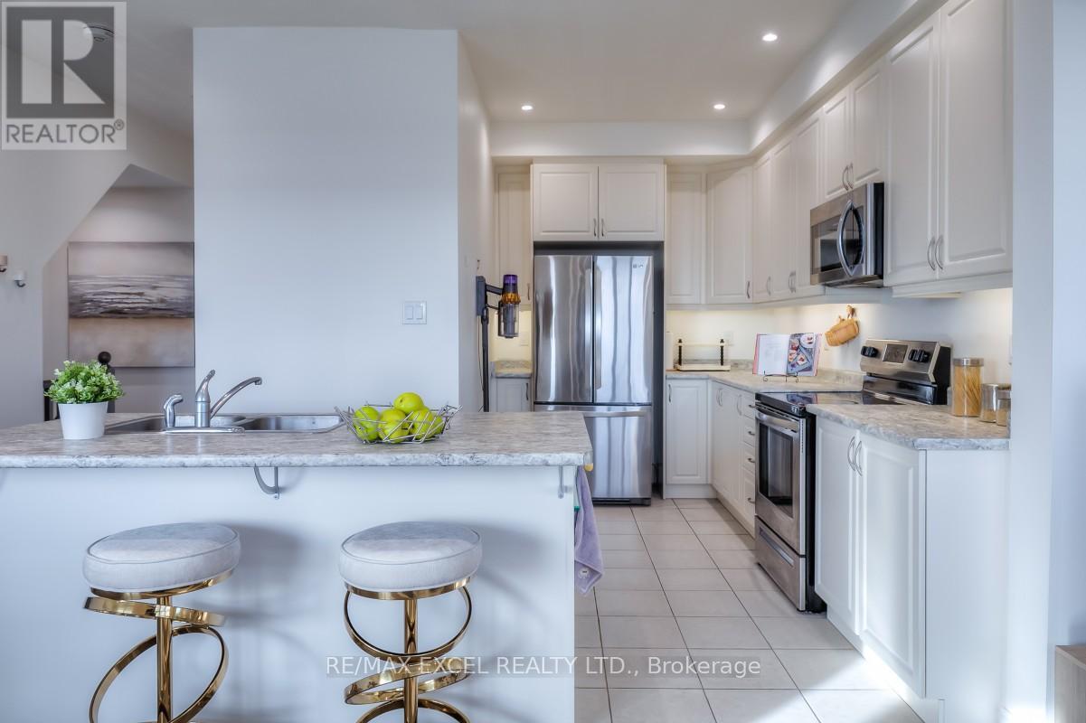 386 Arthur Bonner Avenue, Markham, Ontario  L6B 0R1 - Photo 15 - N12127879