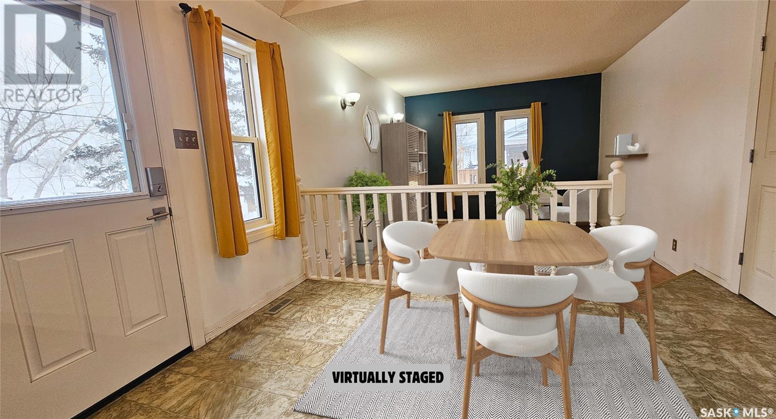 Property at 466 8th AVENUE NE image 4