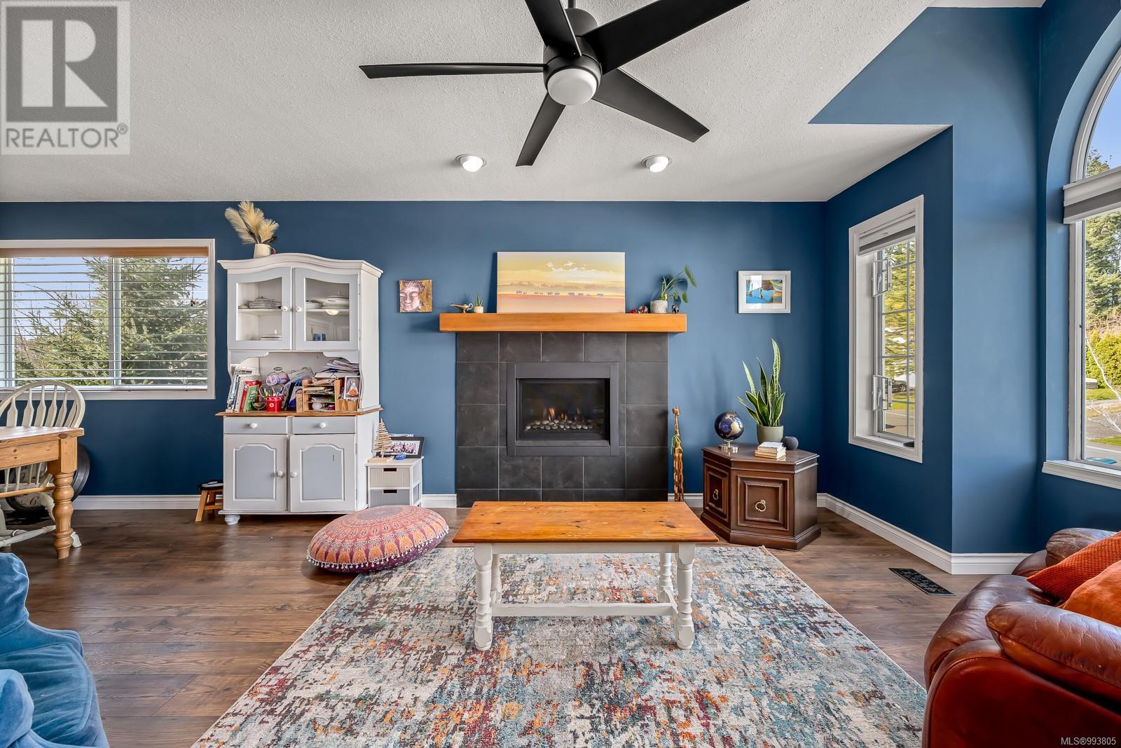 Property at 1595 Mallard Dr image 3