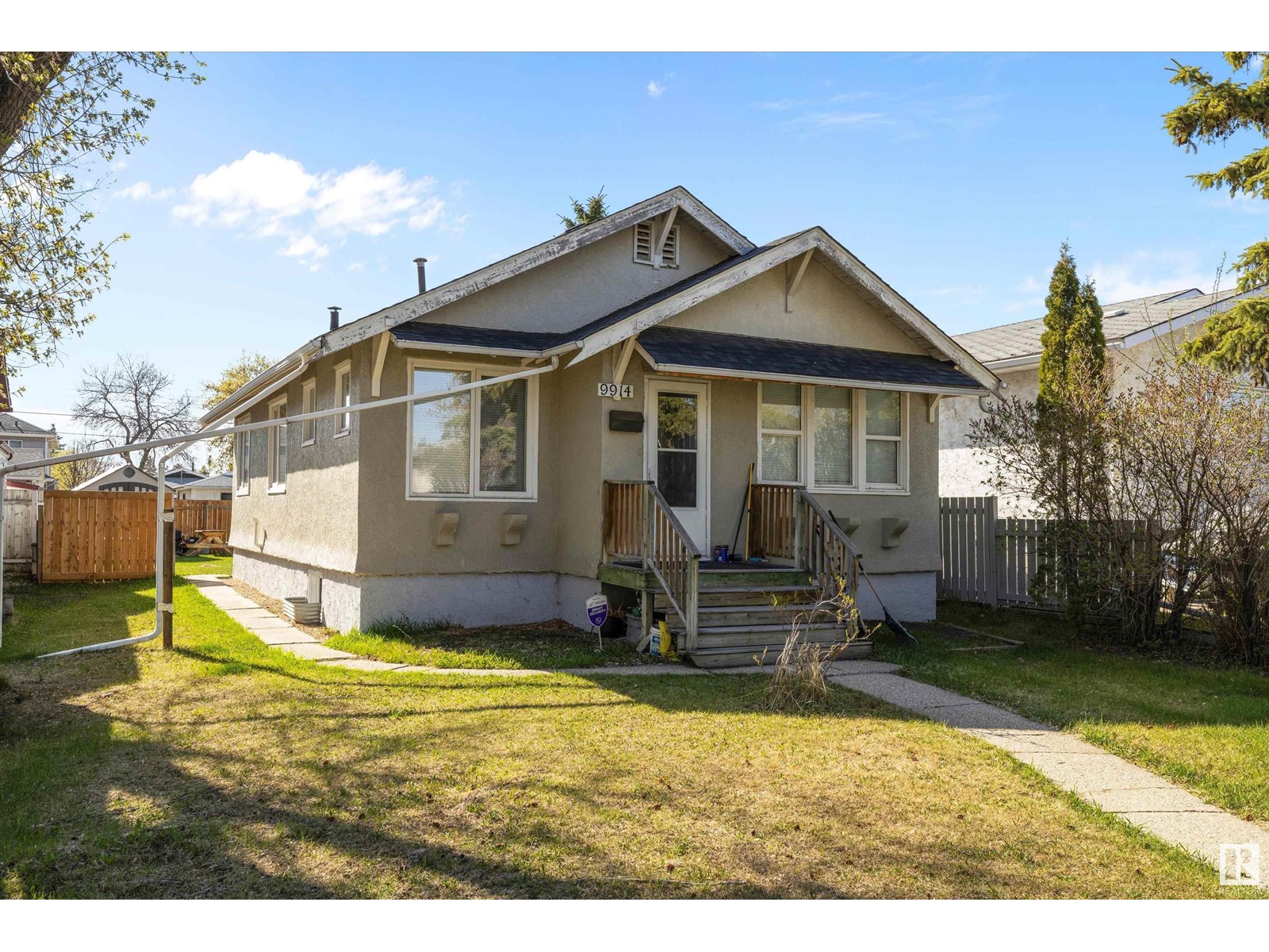 Property at 9914 161 ST NW image 1