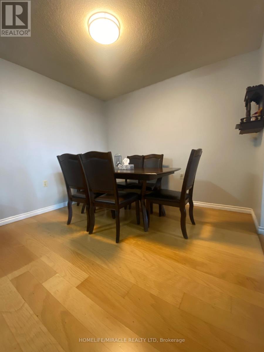 903 - 18 Knightsbridge Road, Brampton, Ontario  L6T 3X5 - Photo 6 - W12127816