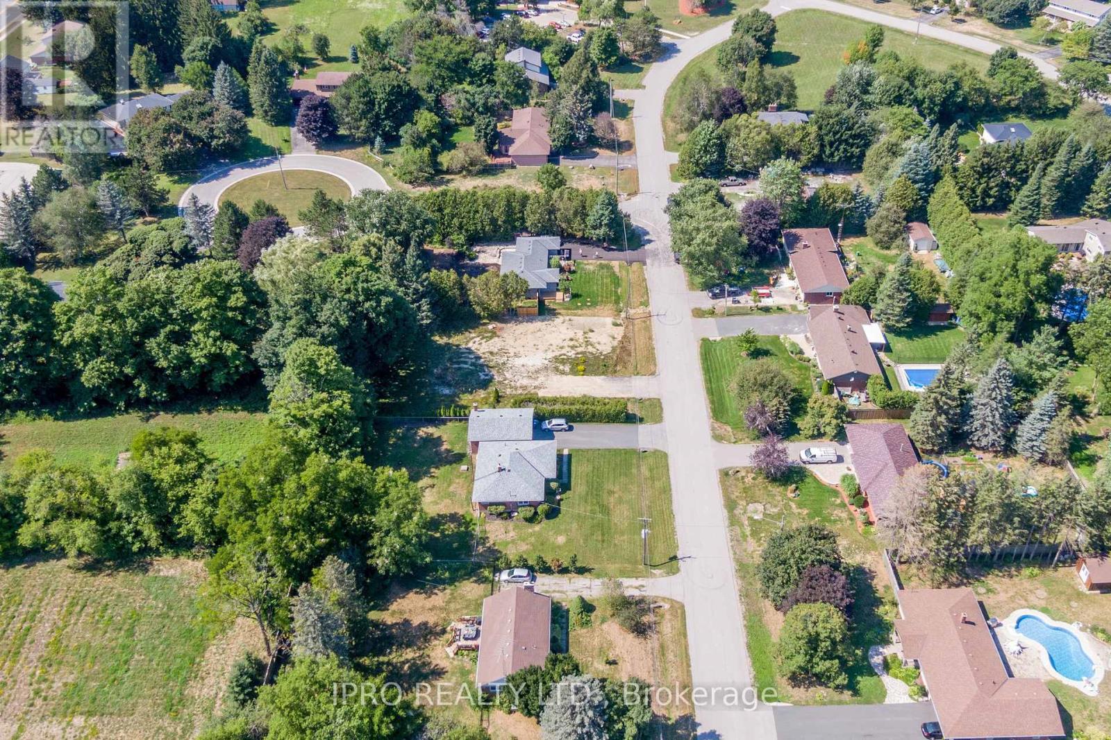 9 Maple Grove Road, Caledon, Ontario  L7K 0Z2 - Photo 7 - W12127831