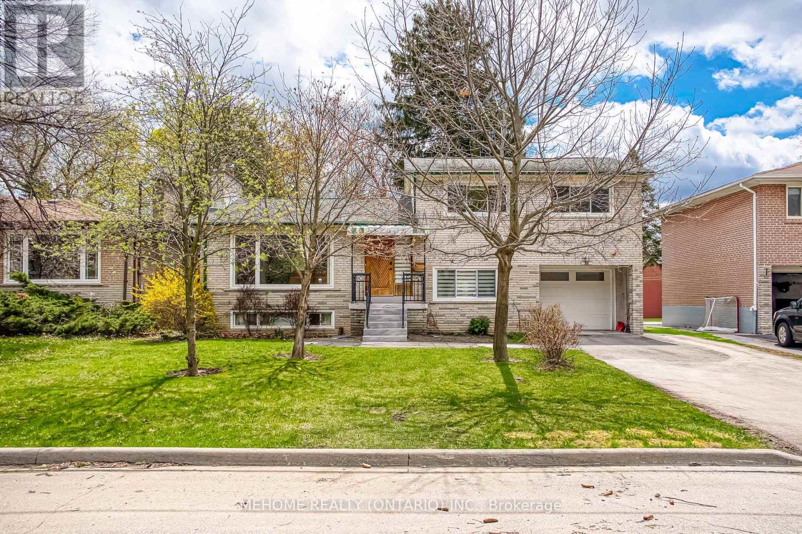 Property at 25 URBANDALE AVENUE image 1