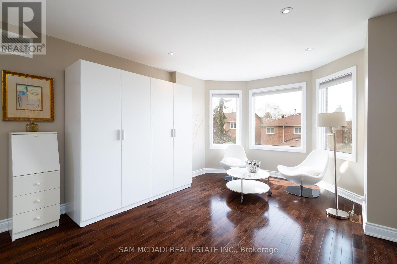 1555 Sir Monty's Drive, Mississauga, Ontario  L5N 4N8 - Photo 15 - W12127893