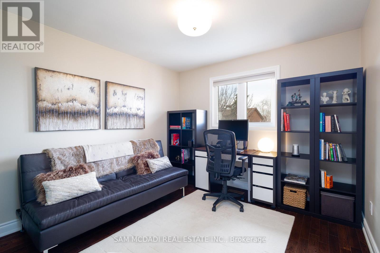 1555 Sir Monty's Drive, Mississauga, Ontario  L5N 4N8 - Photo 17 - W12127893