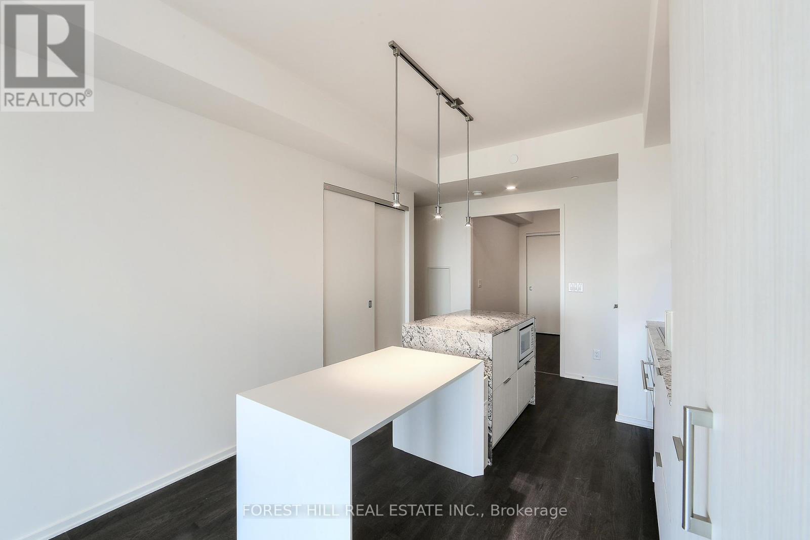 6508 - 1 Bloor Street E, Toronto, Ontario  M4W 0A8 - Photo 18 - C12128086