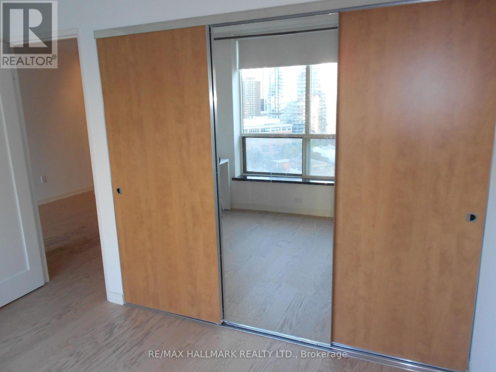 1904 - 44 St Joseph Street, Toronto, Ontario  M4Y 2W4 - Photo 20 - C12128095