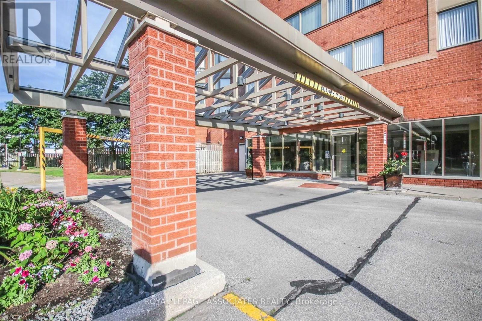 Lp11 - 2466 Eglinton Avenue E, Toronto (Eglinton East), Ontario  M1K 5J8 - Photo 2 - E12127918