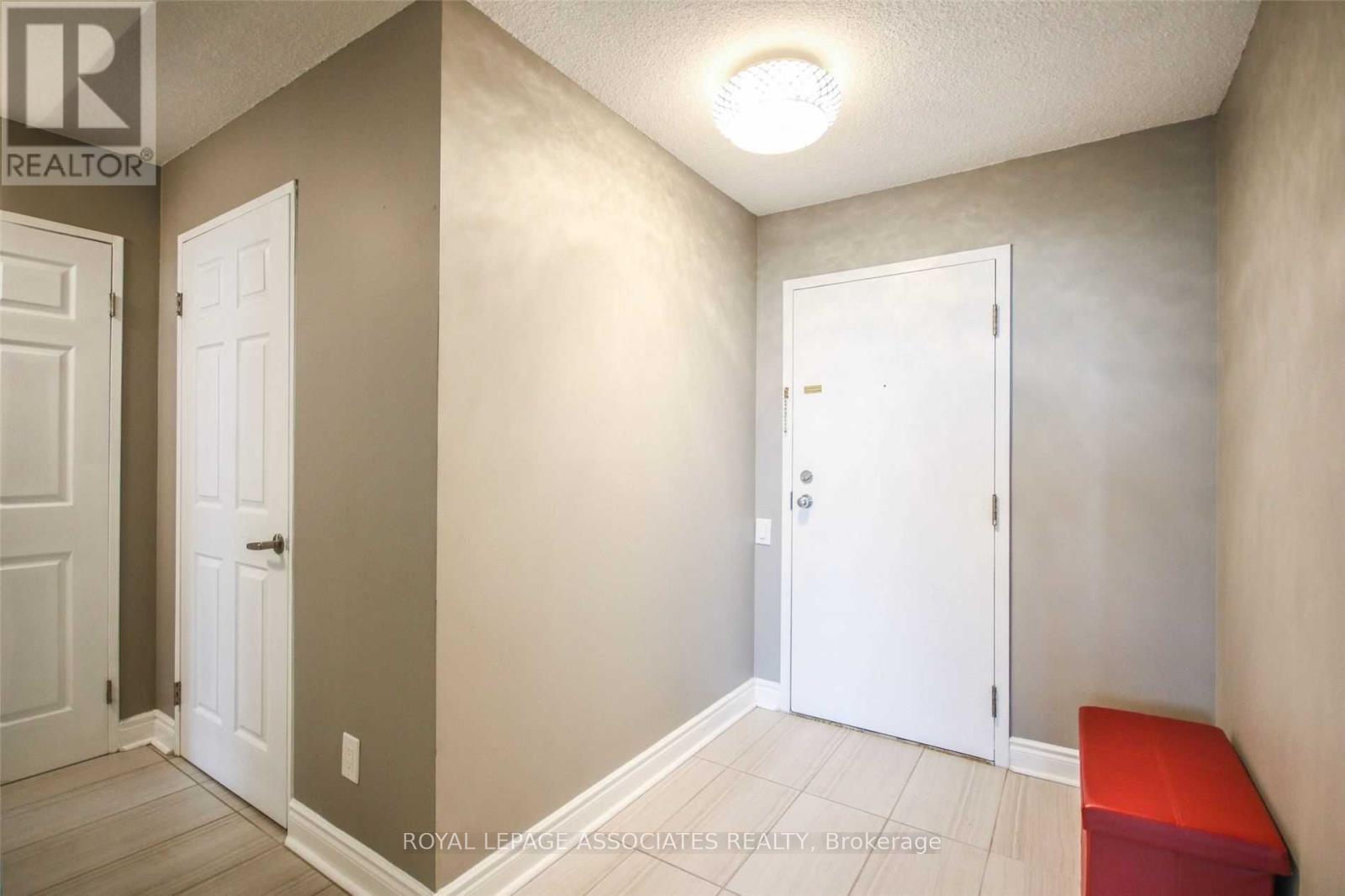 Lp11 - 2466 Eglinton Avenue E, Toronto (Eglinton East), Ontario  M1K 5J8 - Photo 3 - E12127918