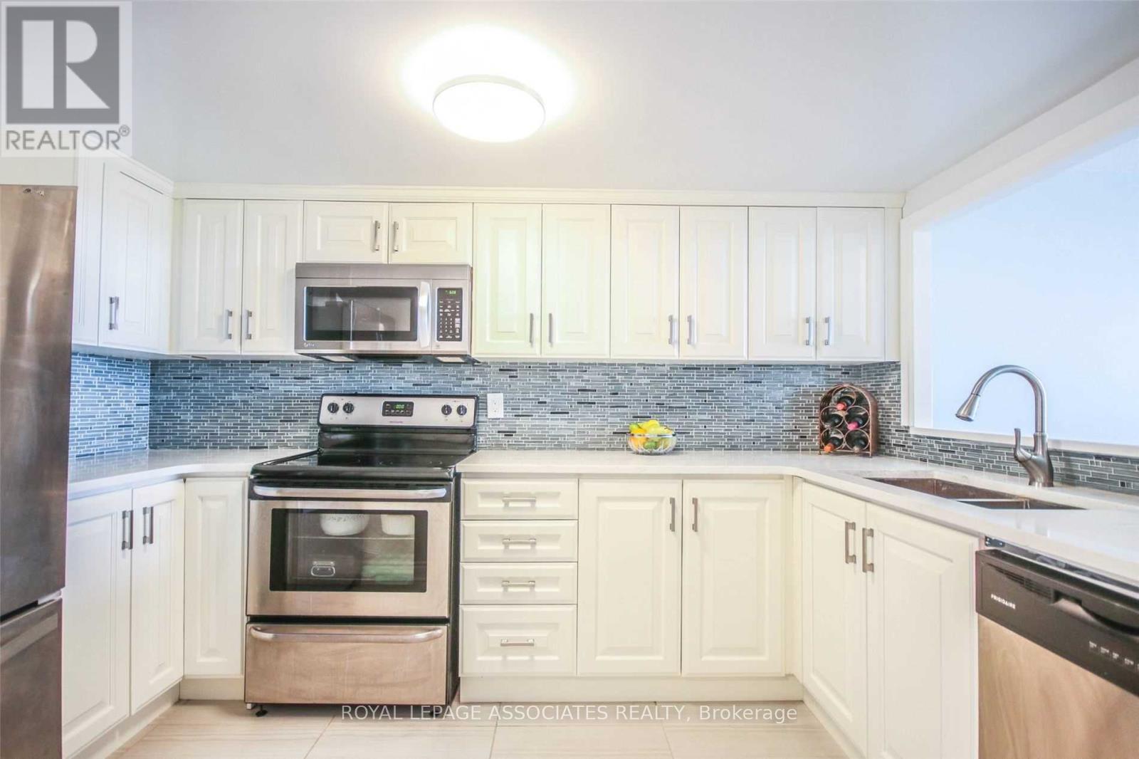 Lp11 - 2466 Eglinton Avenue E, Toronto, Ontario  M1K 5J8 - Photo 5 - E12127918