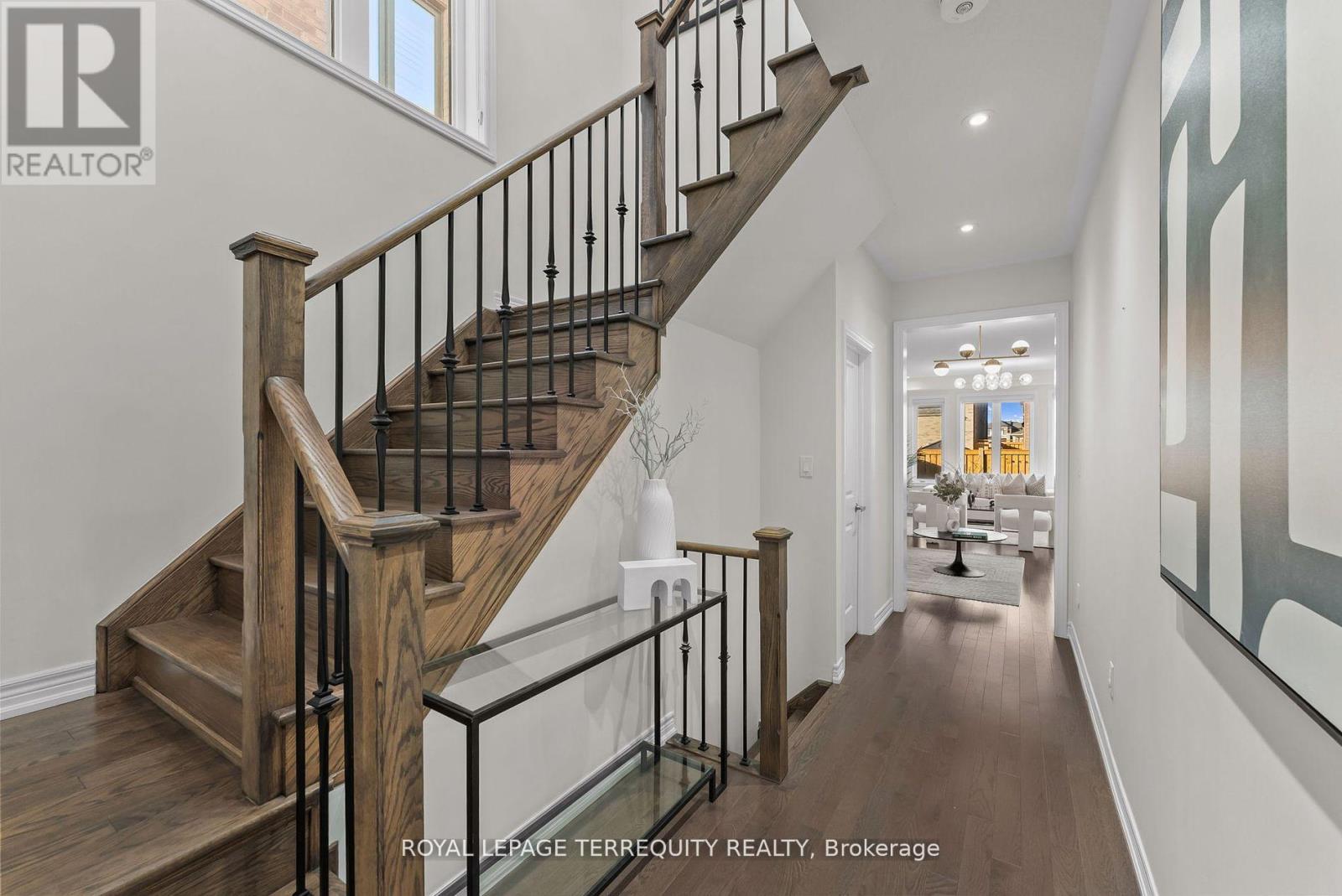 24 Auckland Drive, Whitby, Ontario  L1P 0G6 - Photo 10 - E12127922