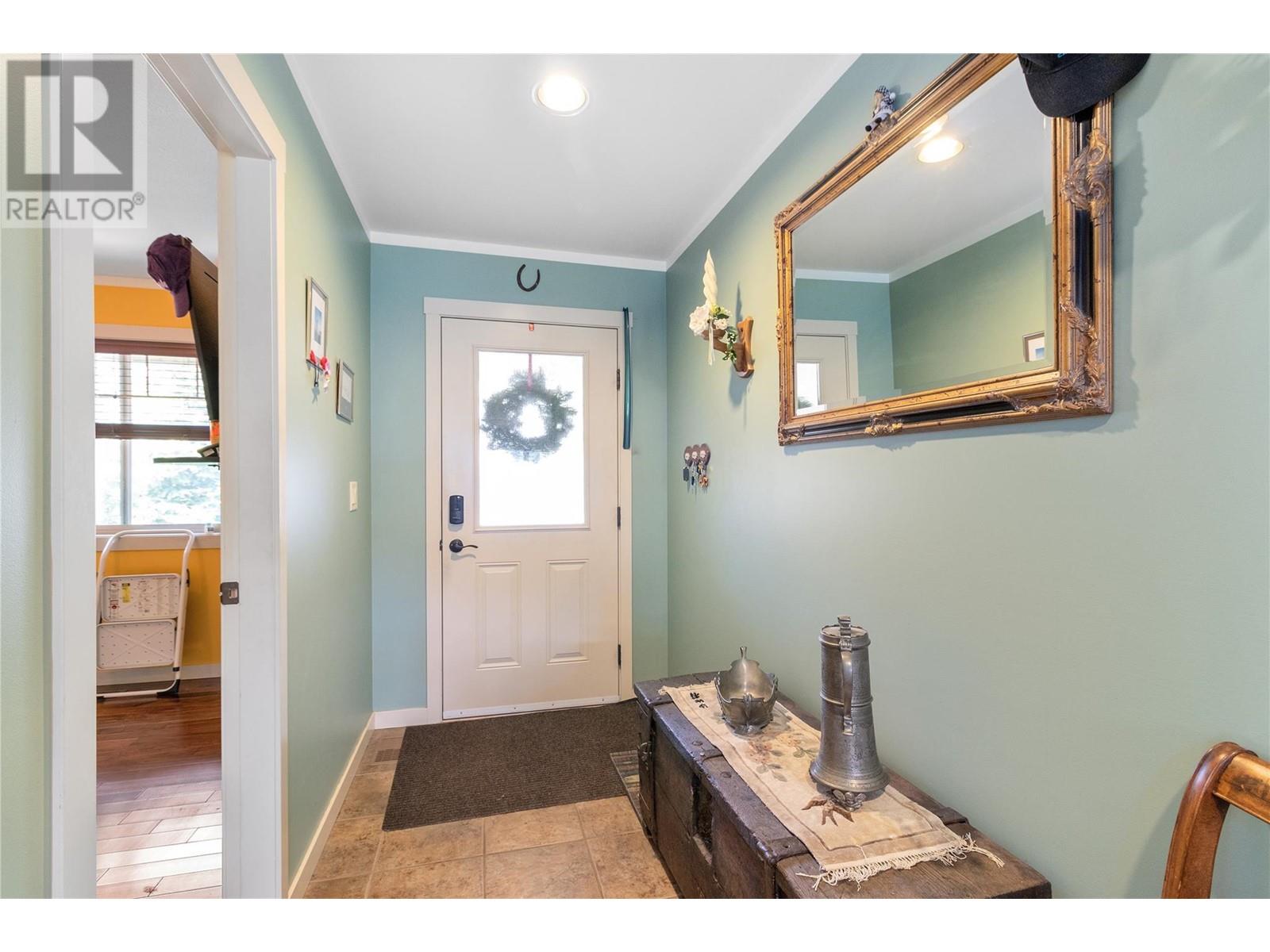 1493 Tanemura Crescent, Kelowna, British Columbia  V1P 1N8 - Photo 5 - 10346263