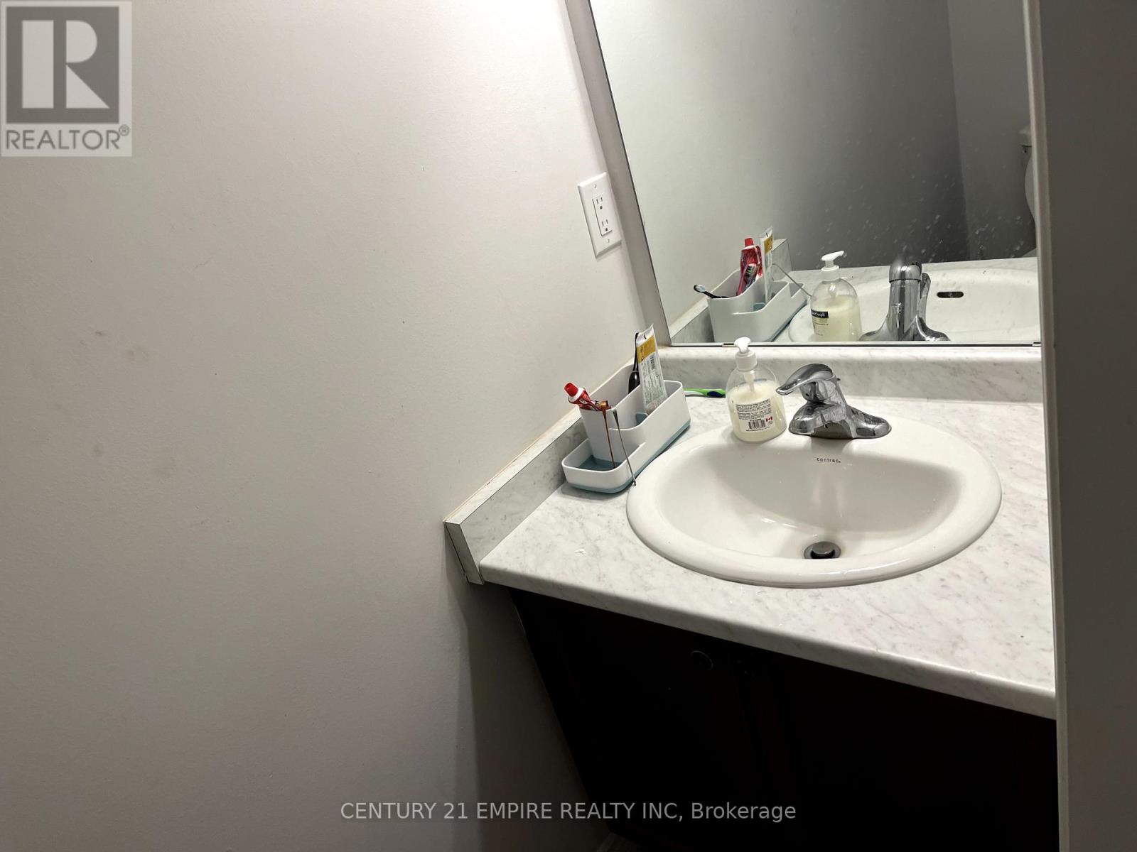 (Upper Level) - 149 Bilanski Farm Road, Brantford, Ontario  N3S 0J4 - Photo 20 - X12127829