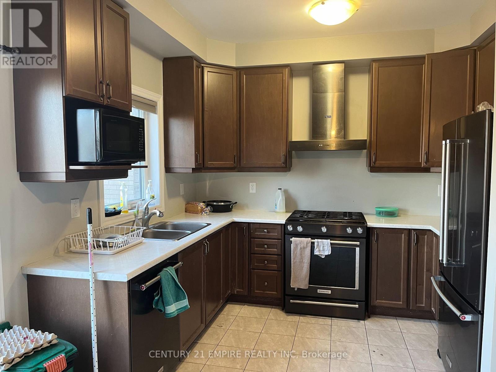 (Upper Level) - 149 Bilanski Farm Road, Brantford, Ontario  N3S 0J4 - Photo 4 - X12127829