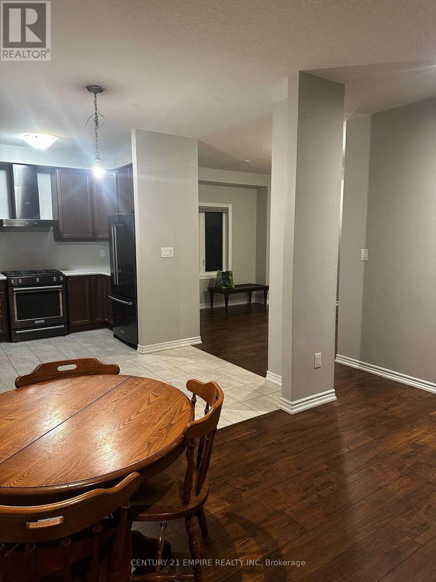 (Upper Level) - 149 Bilanski Farm Road, Brantford, Ontario  N3S 0J4 - Photo 6 - X12127829