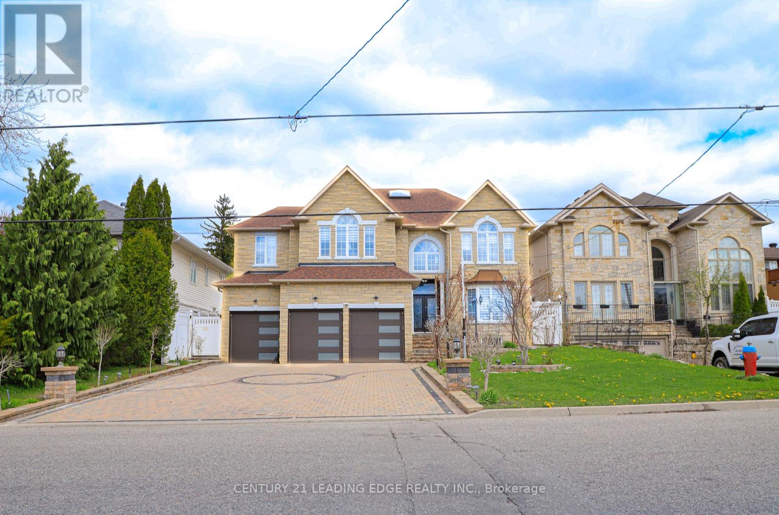 Bsmt 2 - 38 Oak Avenue, Richmond Hill, Ontario  L4C 6R7 - Photo 1 - N12127921