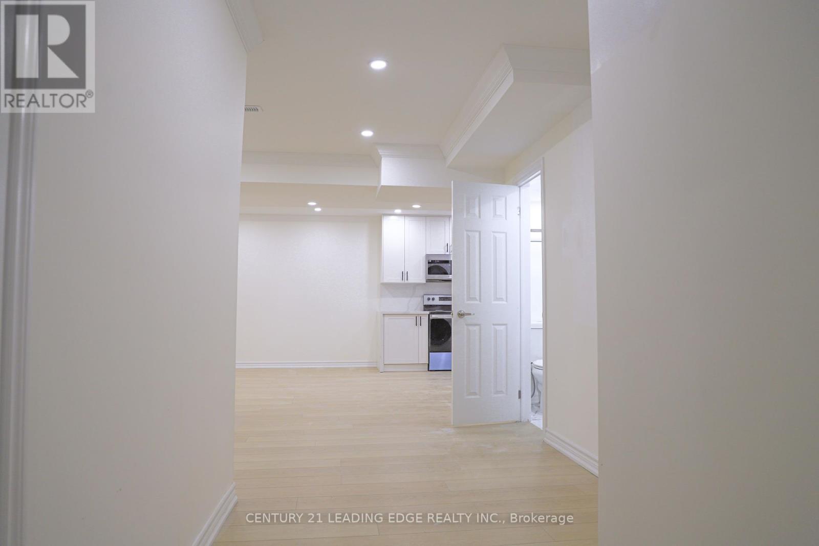 Bsmt 2 - 38 Oak Avenue, Richmond Hill, Ontario  L4C 6R7 - Photo 11 - N12127921