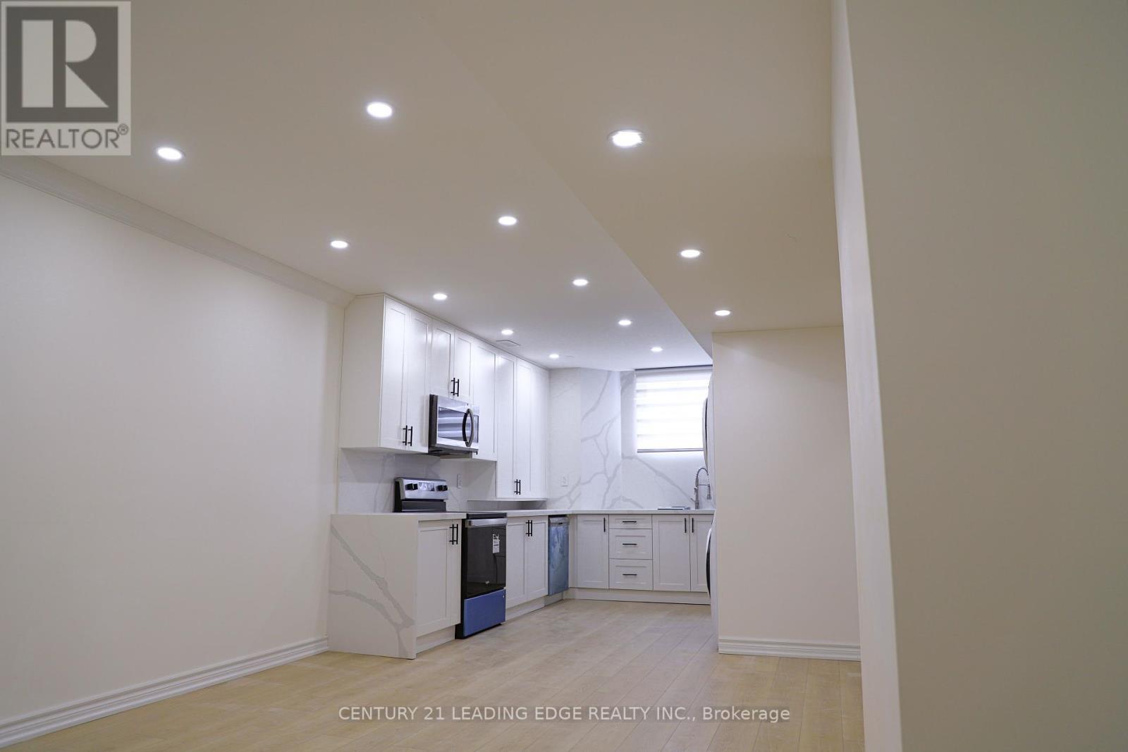 Bsmt 2 - 38 Oak Avenue, Richmond Hill, Ontario  L4C 6R7 - Photo 17 - N12127921