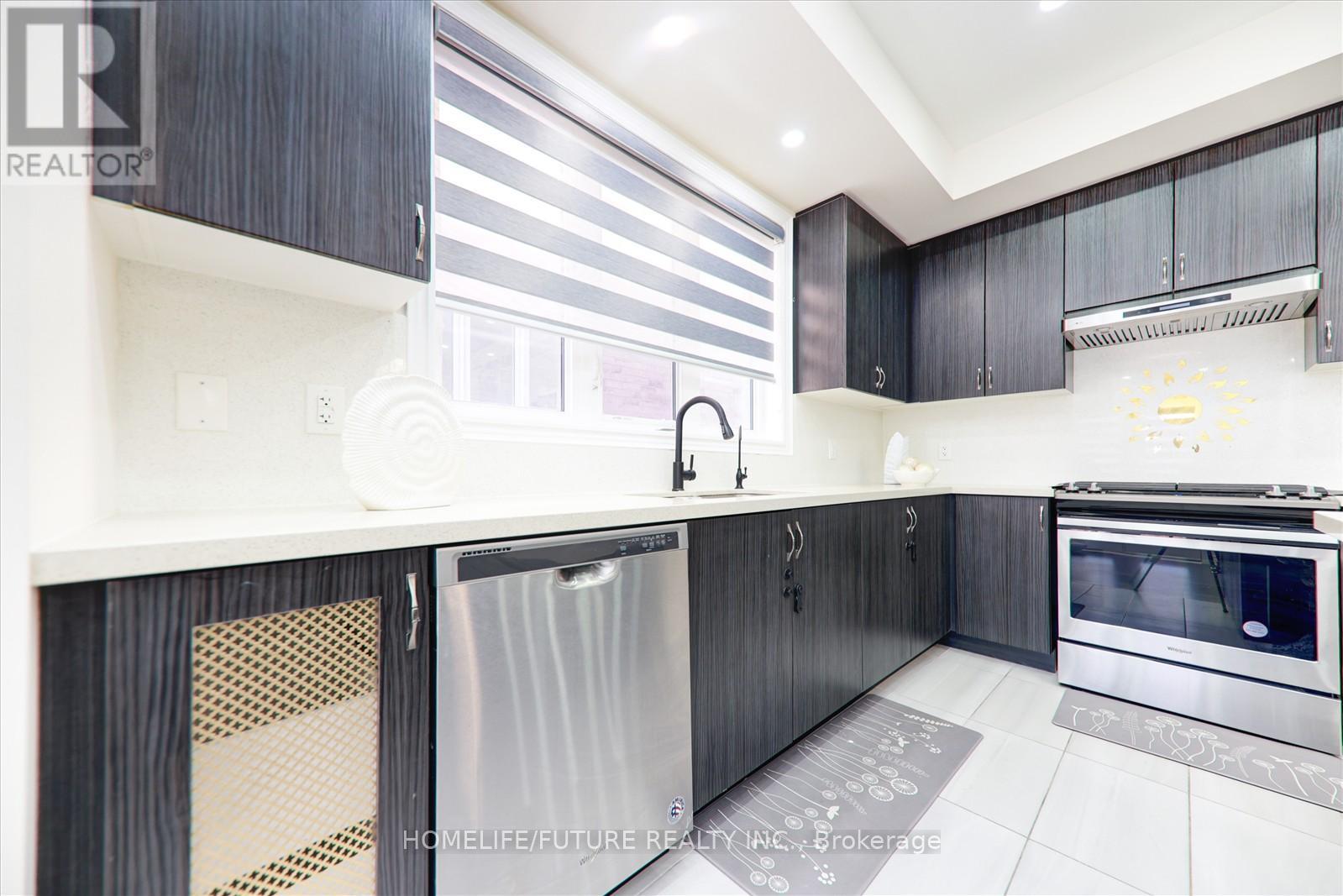 52 Ryler Way, Markham, Ontario  L3S 0E7 - Photo 11 - N12128098